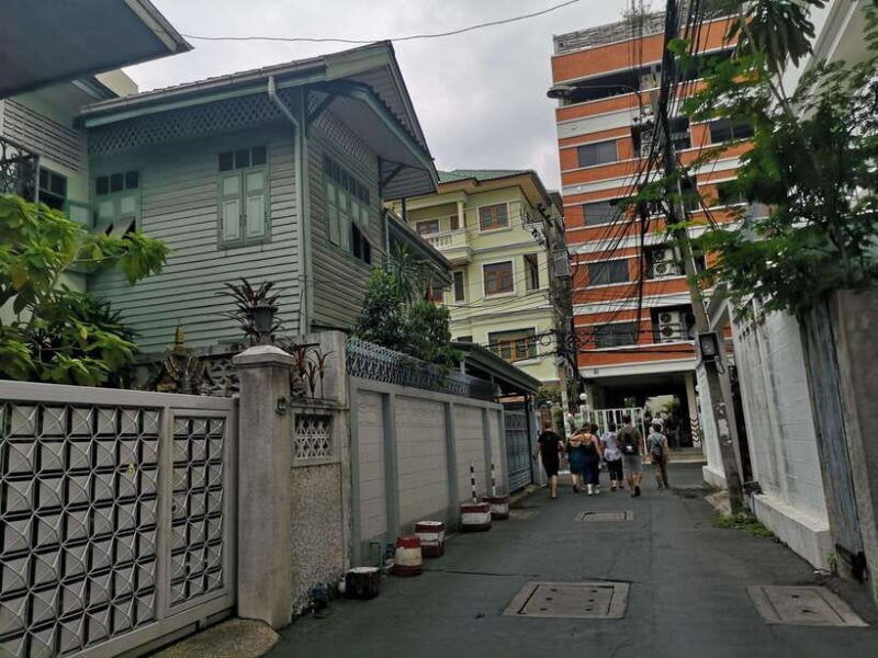 bangkok-chob-day-walking-tour-talking-walking-eating