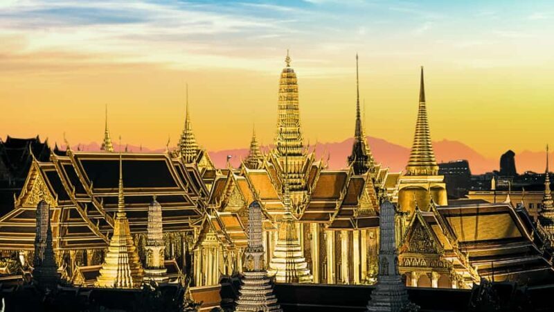 Bangkok: City Highlights Private Tour with Palace & Temples - Discovering Bangkoks Must-See Landmarks