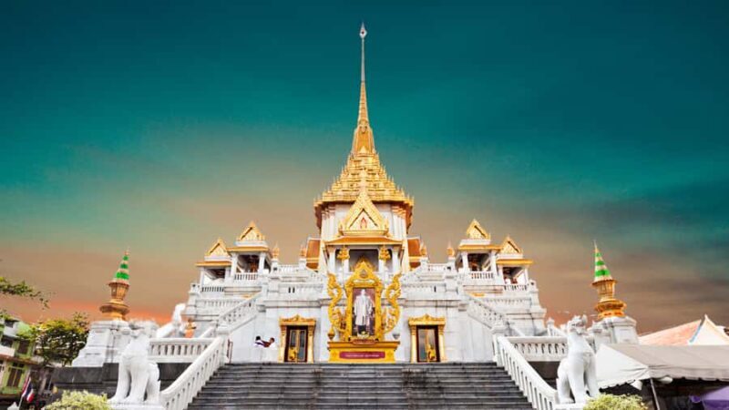 Bangkok: City Highlights Private Tour with Palace & Temples - Exploring Bangkok’s Local Flavors and Culture
