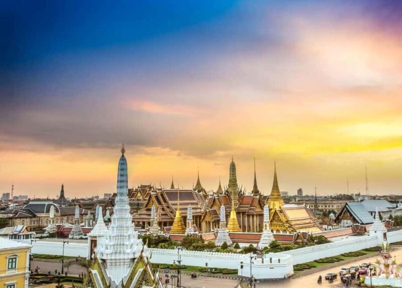 Bangkok: City Highlights Private Tour with Photographer - Key Points