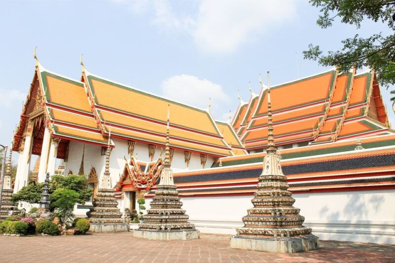 bangkok-city-highlights-temple-and-market-walking-tour