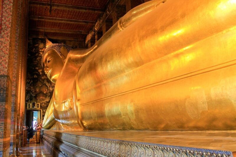 bangkok-city-highlights-temple-and-market-walking-tour