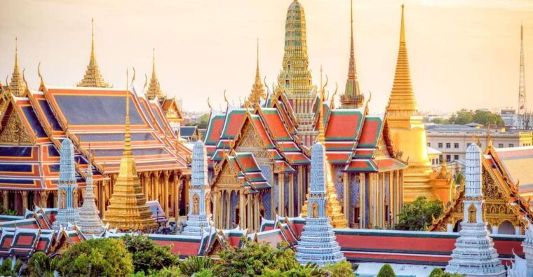 bangkok-city-highlights-temple-and-market-walking-tour