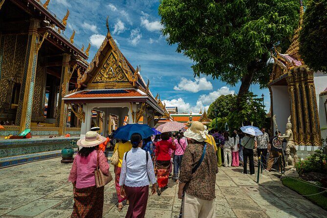 Bangkok City Pass Classic Top Attractions and Hop On Hop Off Boat - Who Should Consider This Tour?