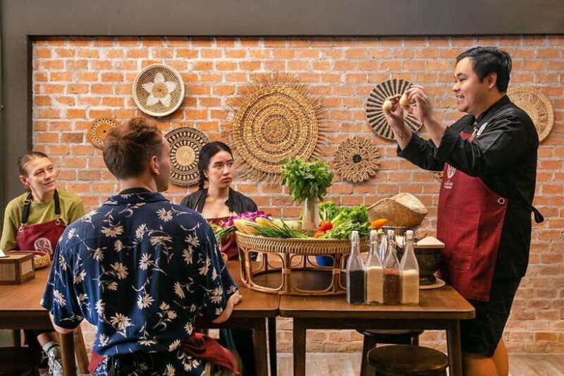 bangkok-cooking-class-with-market-visit-tuk-tuk-ride