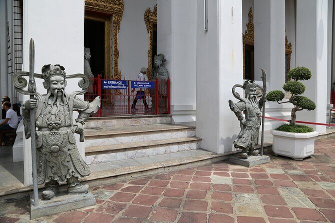 Bangkok Culture Exploration Guided Trip with Classic Cabaret Show - Who Would Love This Experience?