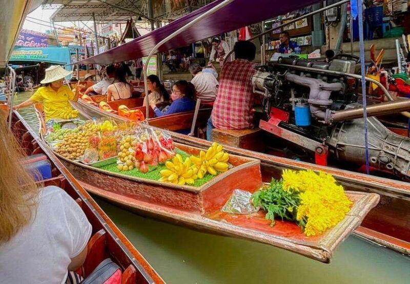 bangkok-damnoen-saduak-adventure-maeklong-railway-market