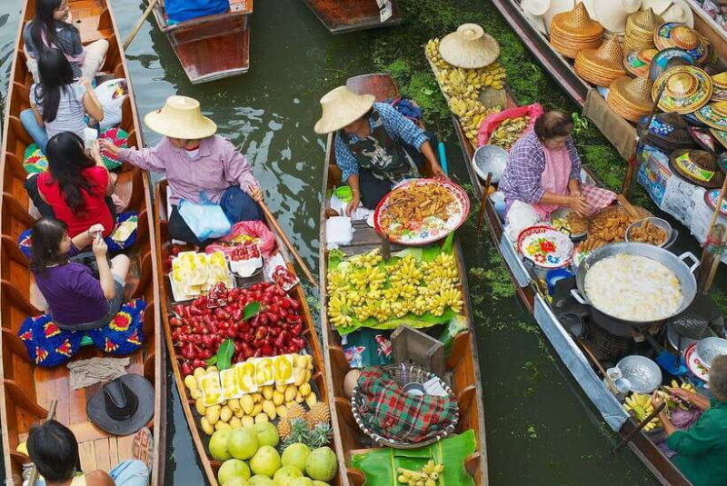 bangkok-damnoen-saduak-and-mae-klong-train-markets