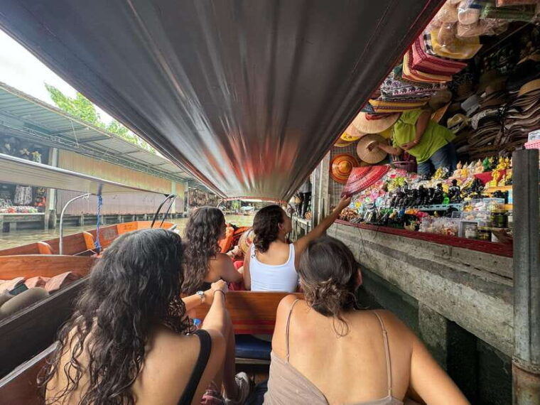 bangkok-damnoen-saduak-floating-market-train-market-tour