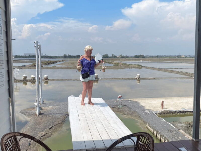 bangkok-damnoen-saduak-floating-train-market-private-tour