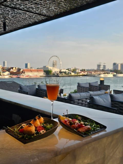 bangkok-dark-waters-rooftop-bar-at-ten-six-hundred