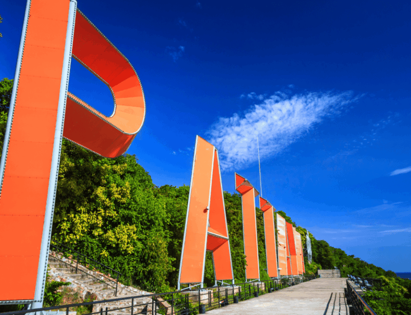 bangkok-day-trip-to-pattaya-beaches-and-sanctuary-of-truth