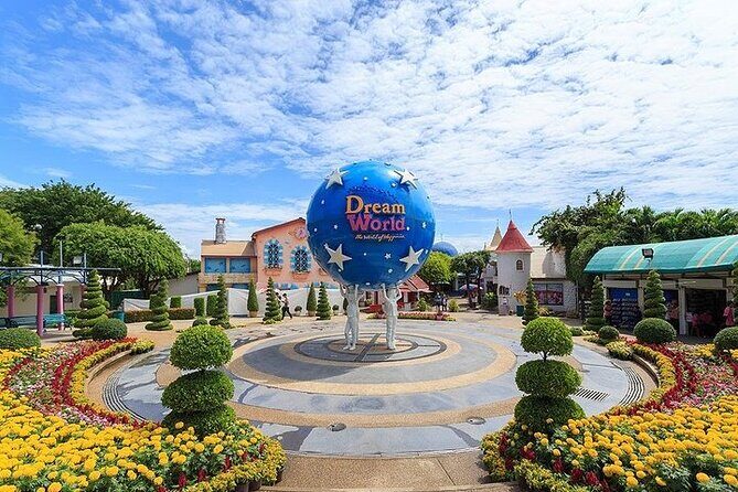 Bangkok Dream World & Snow Town Theme Park Admission Ticket - Who Should Consider This Tour?