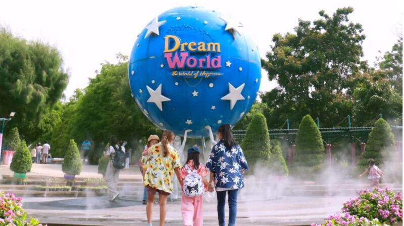 Bangkok: DreamWorld Amusement Park Entry Ticket - Key Points