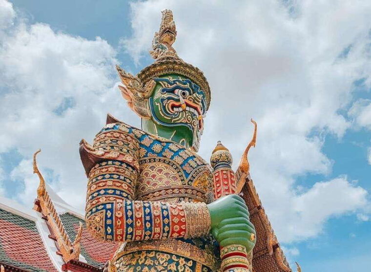 bangkok-elegant-grand-palace-wat-pho-private-tour
