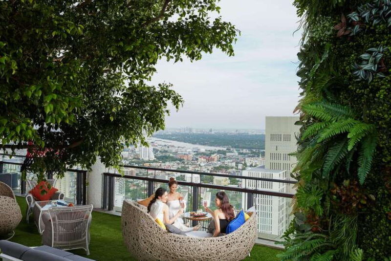 bangkok-enjoy-fine-thai-food-with-panoramic-rooftop-views