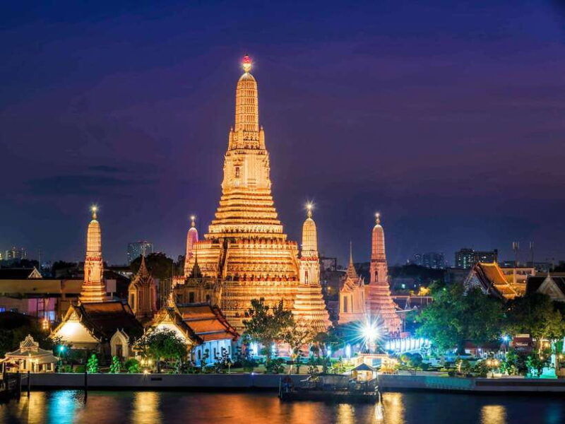 bangkok-evening-tour-with-wat-arun-wat-pho-tuk-tuk-ride