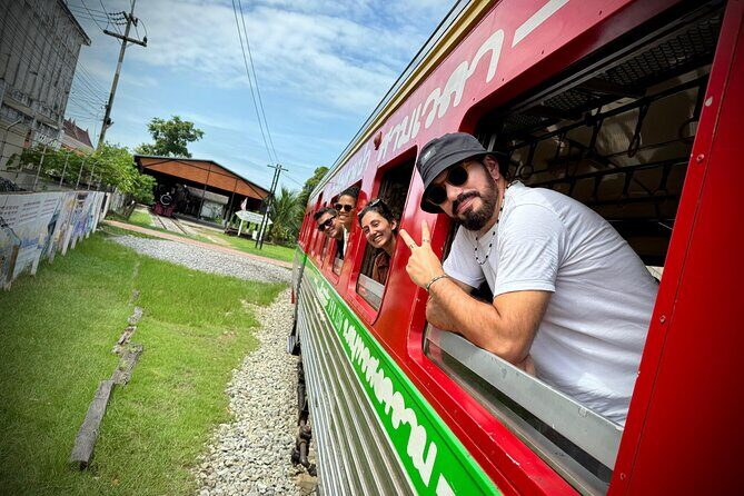 Bangkok: Floating Market and Train Market Experience - Who Is This Tour For?