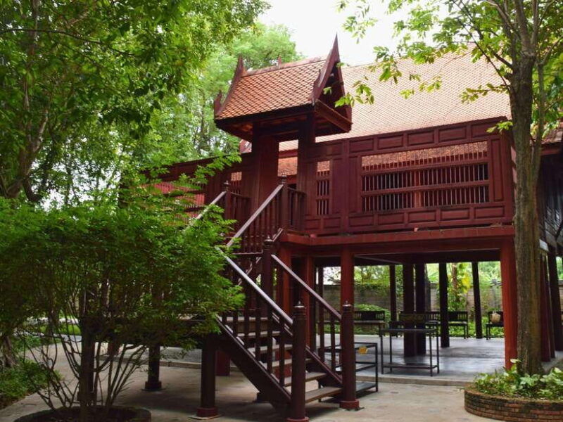 bangkok-floating-market-dragon-temple-na-satta-museum