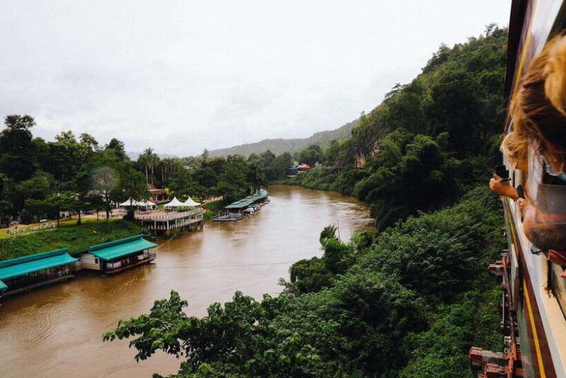 bangkok-floating-market-river-kwai-railway-tour-w-lunch