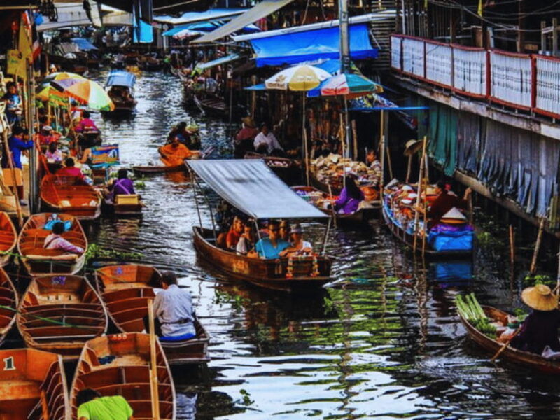 bangkok-floating-wonders-railway-magic