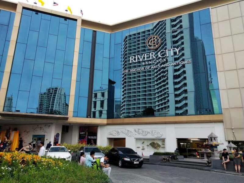 Bangkok: Full-Day Walking Tour Mini Group - Key Points