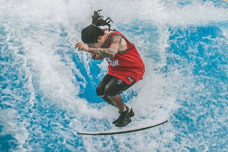 bangkok-fun-flow-riding-at-flow-house-bangkok