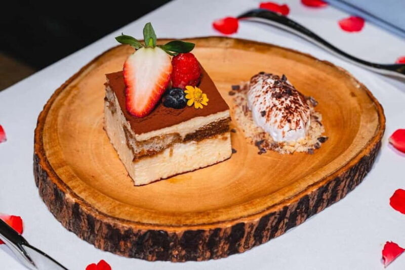 Bangkok: Giorgio's Riverside Royal Orchid Sheraton Hotel - Service and Hospitality