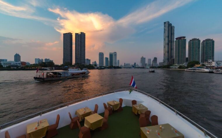 bangkok-grand-chao-phraya-dinner-cruise-with-live-show