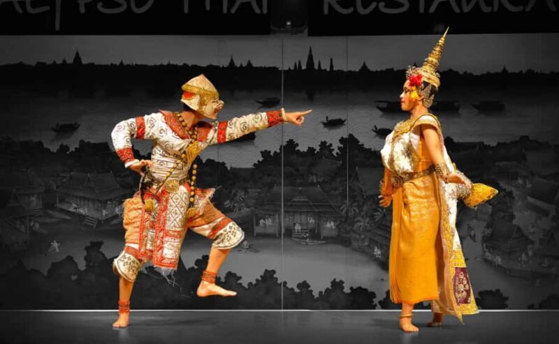 Bangkok: Grand Palace and Wat Pho Tour with Dinner & Show - Key Points