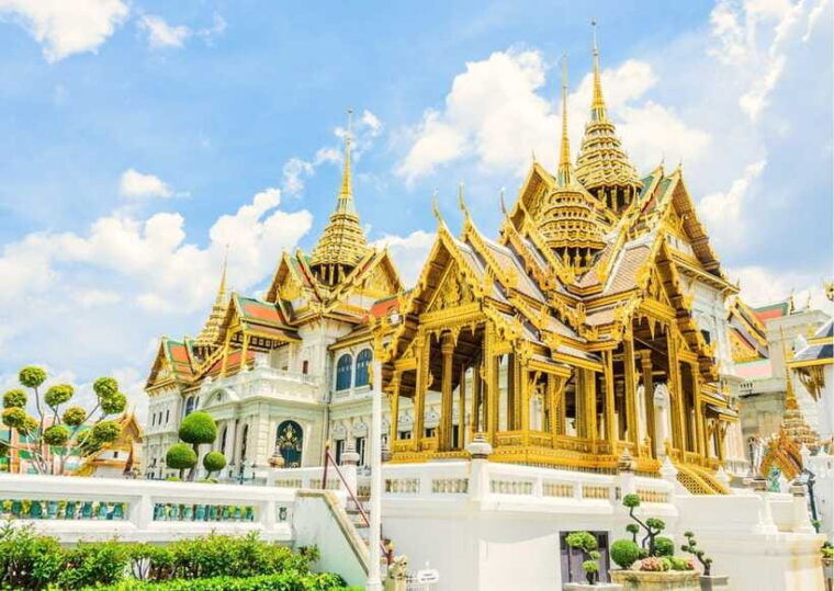 bangkok-grand-palace-emerald-buddha-entry-with-audioguide