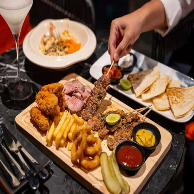 Bangkok: Gravity 87 Rooftop Lounge At Ramada Bangkok - Is It Worth the Price?