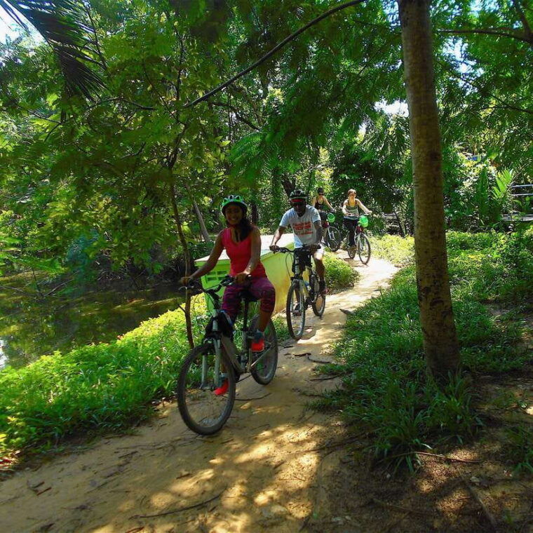 bangkok-green-oasis-guided-bike-tour-with-boat-ride