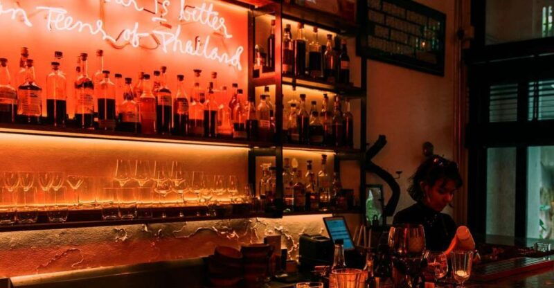 bangkok-guided-bar-hopping-night-tour-with-private-option