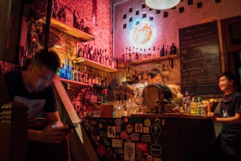 bangkok-guided-bar-hopping-night-tour-with-private-option