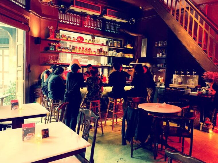 bangkok-guided-bar-hopping-night-tour-with-private-option