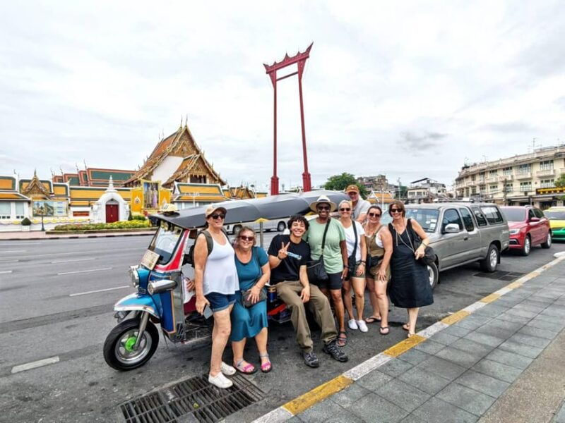 Bangkok: Guided Tour in a Typical Thai Tuk-Tuk - Tour Guide