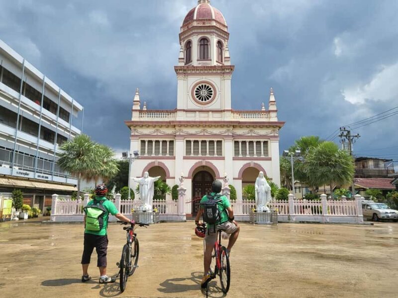 Bangkok: Half-Day Local Lives & Food Tour by Bike with Lunch - Key Points