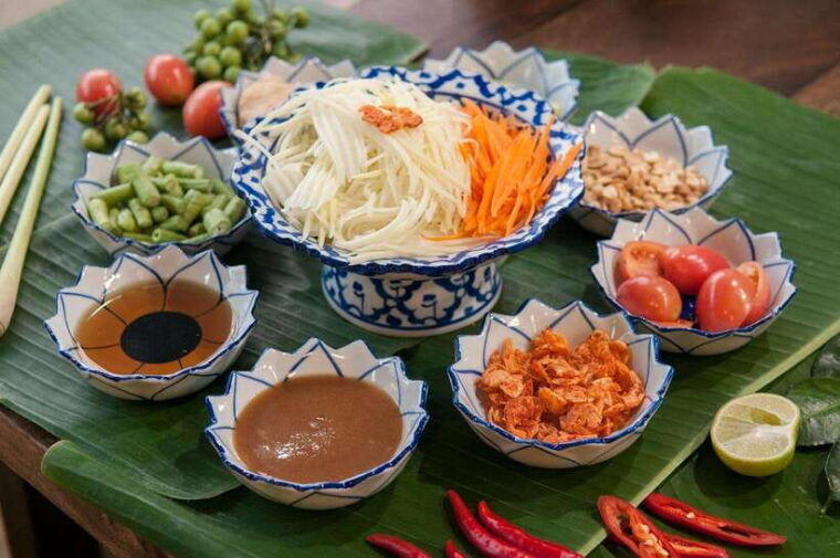 bangkok-hands-on-thai-cooking-class-and-market-tour