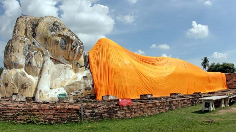 Bangkok highlight: Floating Market, Train Market & Ayutthaya - The Sum Up