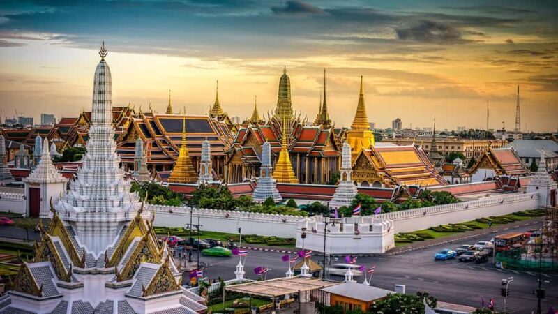 Bangkok Highlight Temple Private Tour - Exploring Bangkoks Top Temples: A Balanced Look at the Private Tour
