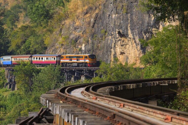 bangkok-kanchanaburi-river-kwai-death-railway-tour
