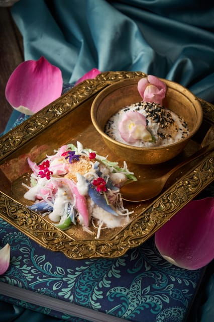 bangkok-khao-ekkamai-thai-cuisine