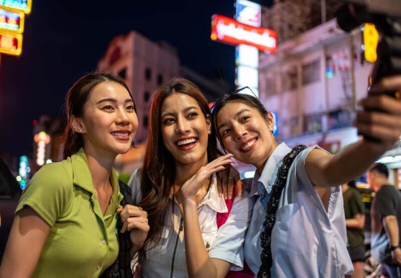 Bangkok: Khao San Road Pub Crawl with Free Shots & Entry - An In-Depth Look at the Tour Experience