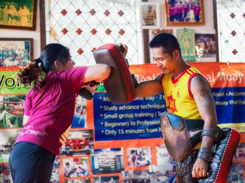 Bangkok: Khlong Toei Market & Bang Krachao Island Bike Tour - Key Points