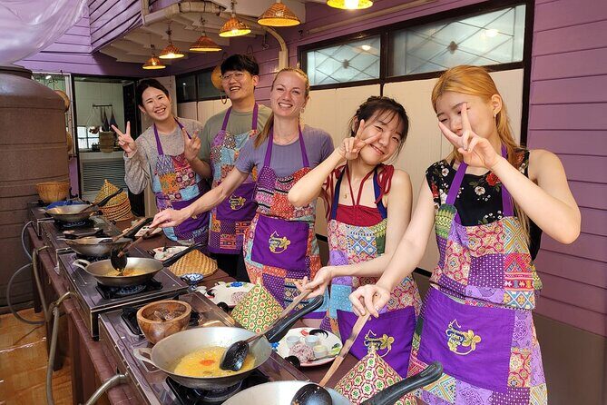 Bangkok Learn Thai Culinary Lessons with Local Market Tour - Key Points