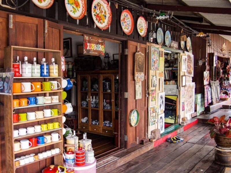 bangkok-longtail-boat-canal-tour-to-wat-arun