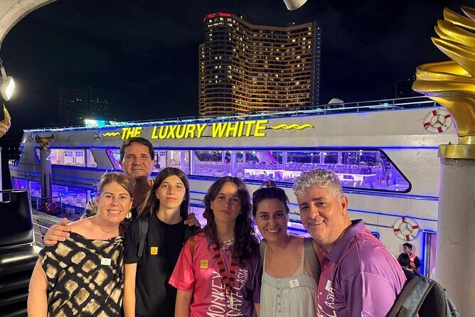 Bangkok: Luxury White Dinner Cruise Free Flow Beer and Wine - Key Points