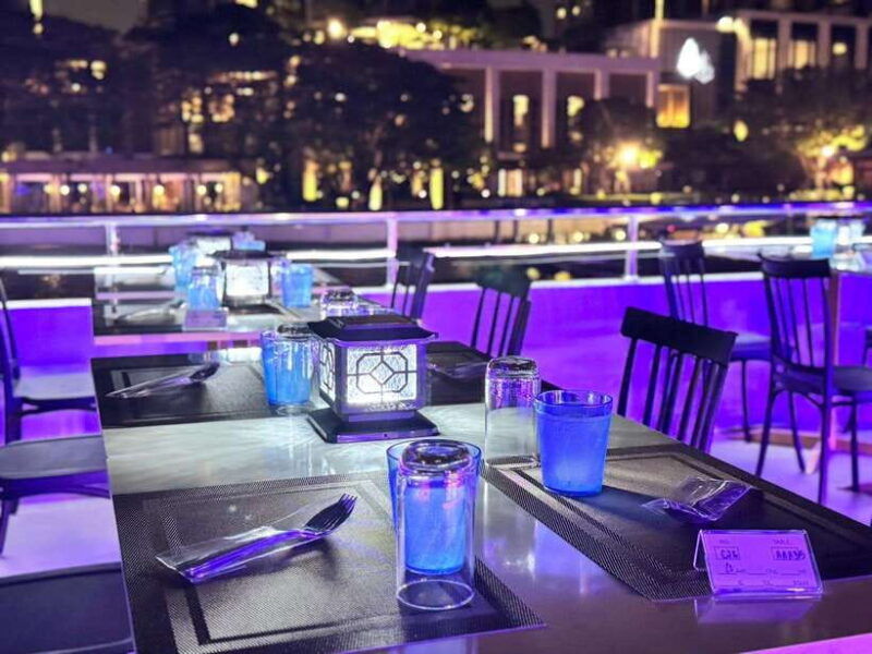 bangkok-luxury-white-dinner-cruise-with-live-entertainment
