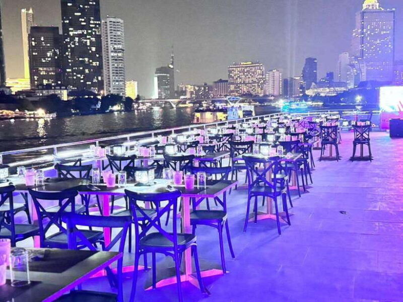 bangkok-luxury-white-dinner-cruise-with-live-entertainment